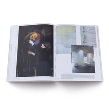 Lade das Bild in den Galerie-Viewer, Hella -en