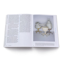 Lade das Bild in den Galerie-Viewer, Hella -en