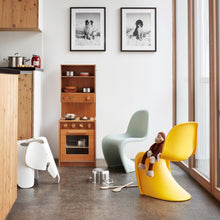 Lade das Bild in den Galerie-Viewer, Panton Junior -*