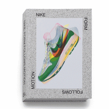 Lade das Bild in den Galerie-Viewer, Nike: Form Follows Motion -*