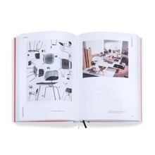 Lade das Bild in den Galerie-Viewer, Book: Eames Furniture Source Book_En