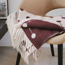 Lade das Bild in den Galerie-Viewer, Eames Wool Blanket - Vitra Design Museum Shop