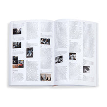 Lade das Bild in den Galerie-Viewer, Book: Essential Eames_EN
