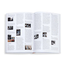 Lade das Bild in den Galerie-Viewer, Book: Essential Eames_EN