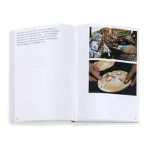 Lade das Bild in den Galerie-Viewer, Buch: Essential Eames_DE