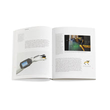 Load image into Gallery viewer, Hello, Robot. Design zwischen Mensch und Maschine - Vitra Design Museum Shop
