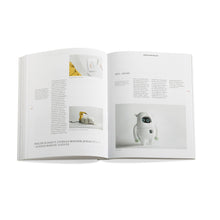 Load image into Gallery viewer, Hello, Robot. Design zwischen Mensch und Maschine - Vitra Design Museum Shop