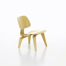 Lade das Bild in den Galerie-Viewer, Miniatur LCW - Vitra Design Museum Shop