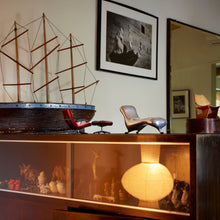 Lade das Bild in den Galerie-Viewer, Miniatur Lockheed Lounge - Vitra Design Museum Shop