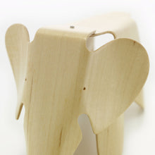 Lade das Bild in den Galerie-Viewer, Miniatur Plywood Elephant - Vitra Design Museum Shop
