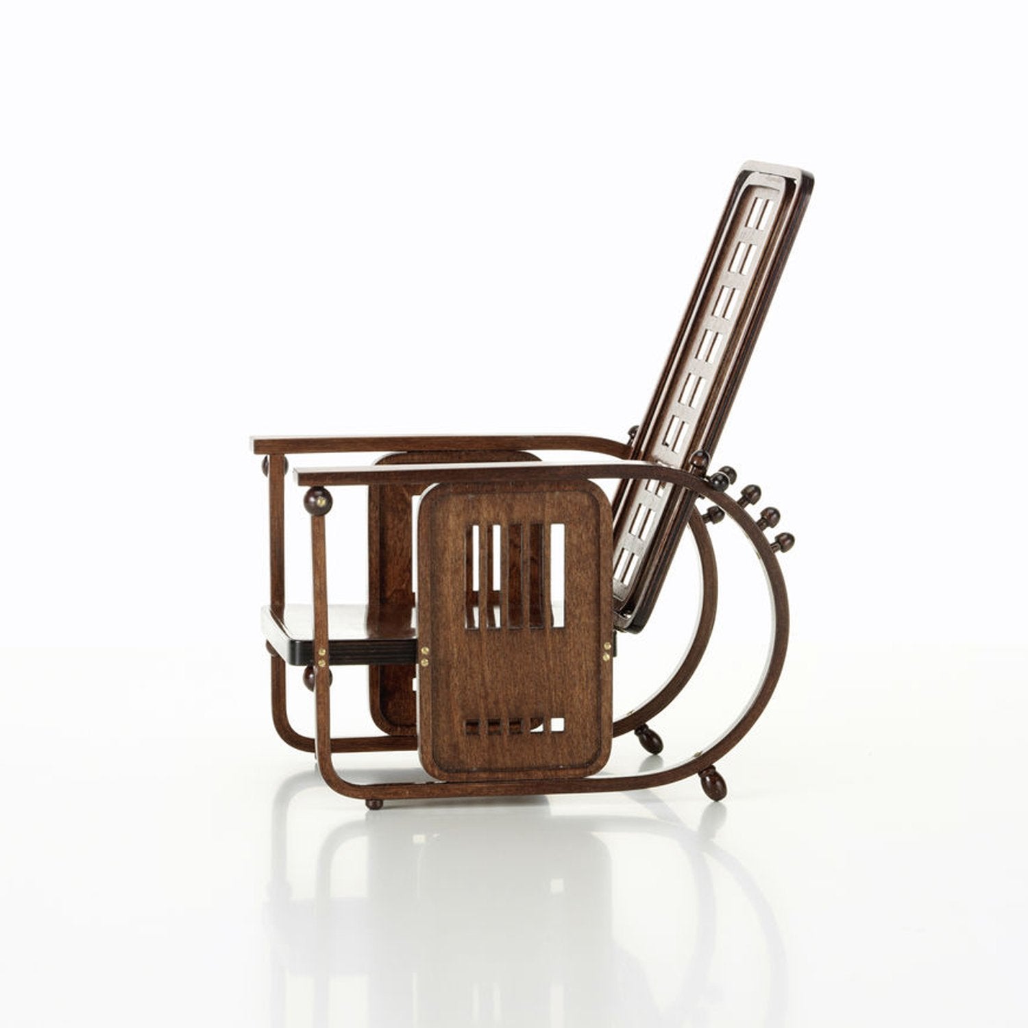 希少　Vitra ミニチュアチェアJosef Hoffmann Nr.728 希少 Vitra ミニチュアチェアJosef Hoffmann Nr.728 - メルカリ