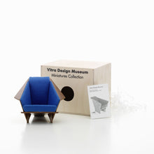 Lade das Bild in den Galerie-Viewer, Miniatur Taliesin West Chair - Vitra Design Museum Shop
