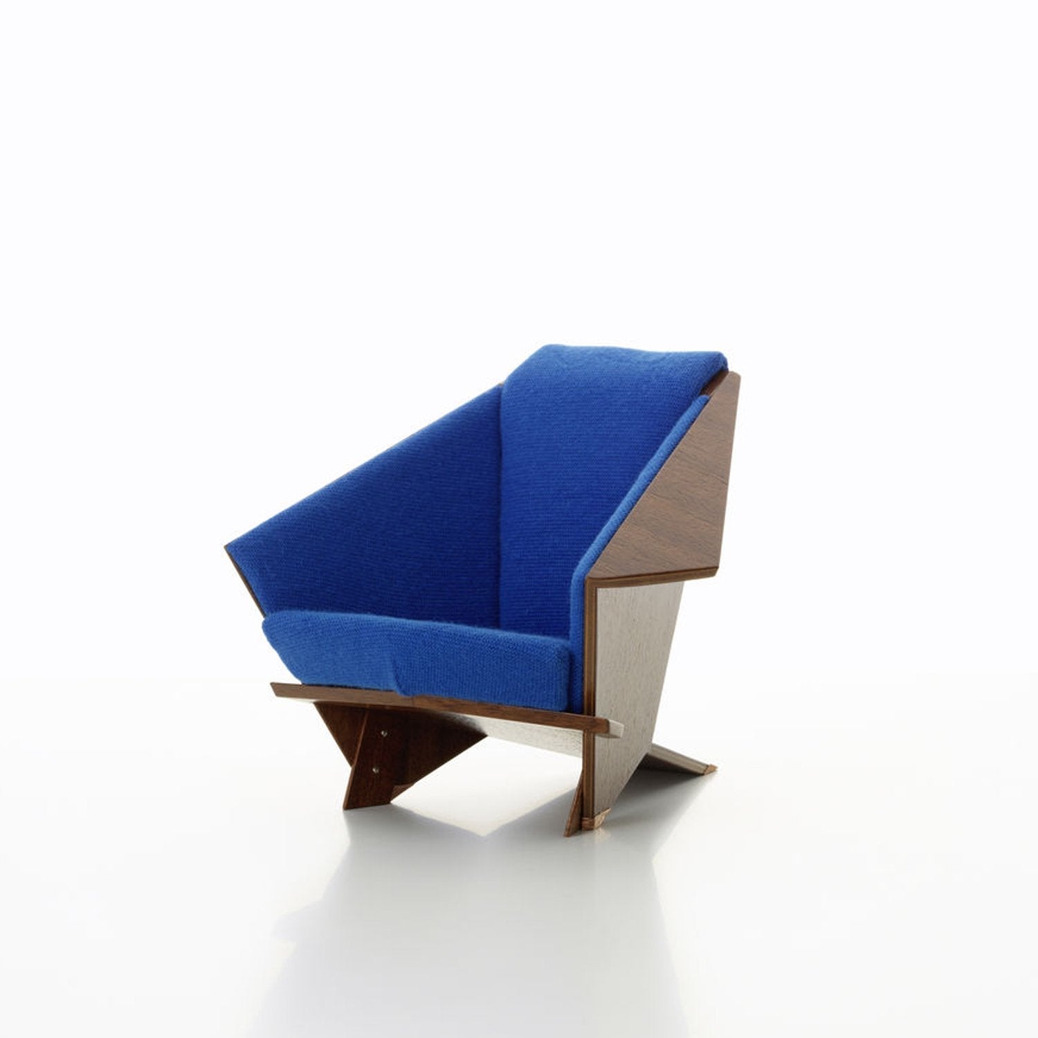 Miniature Taliesin West Chair – Vitra Design Museum Shop