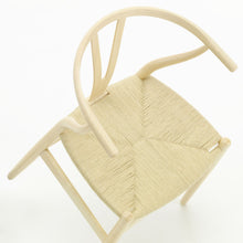 Load image into Gallery viewer, Miniatur Y-Chair - Vitra Design Museum Shop
