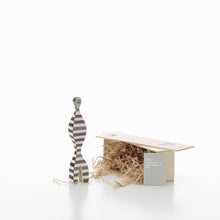 Lade das Bild in den Galerie-Viewer, Wooden Doll No 16 - Vitra Design Museum Shop
