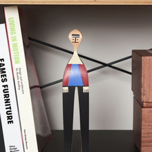Lade das Bild in den Galerie-Viewer, Wooden Doll No 22 - Vitra Design Museum Shop