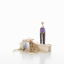 Lade das Bild in den Galerie-Viewer, Wooden Doll No 22 - Vitra Design Museum Shop