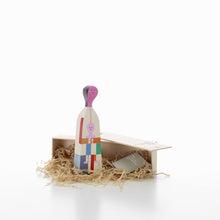Lade das Bild in den Galerie-Viewer, Wooden Doll No 4 - Vitra Design Museum Shop
