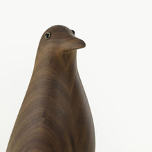 Lade das Bild in den Galerie-Viewer, Eames Bird -walnut
