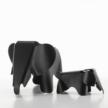 Lade das Bild in den Galerie-Viewer, Eames Elephant (small) RE -tiefschwarz
