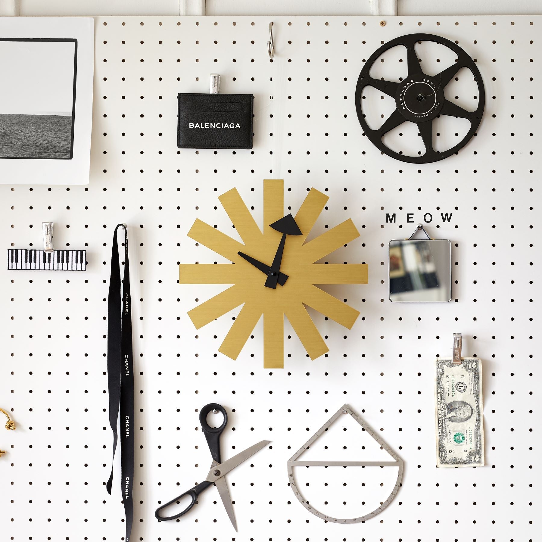 Asterisk Clock – Vitra Design Museum Shop