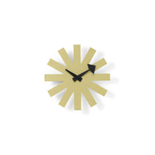 Load image into Gallery viewer, Asterisk Clock - schwarz Messing
