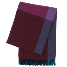 Load image into Gallery viewer, Colour Block Blanket - blau/bordeaux
