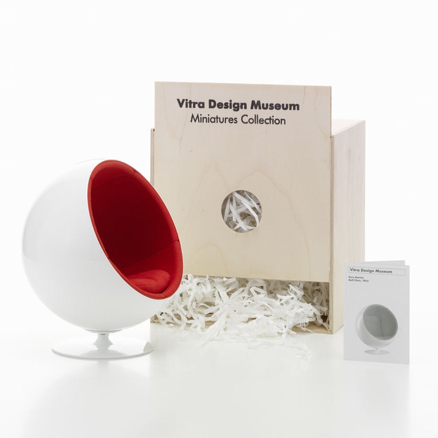 Vitra Design Museum Ball Chair 1/6 ミニチュア Miniature Ball Chair – Vitra Design Museum Shop