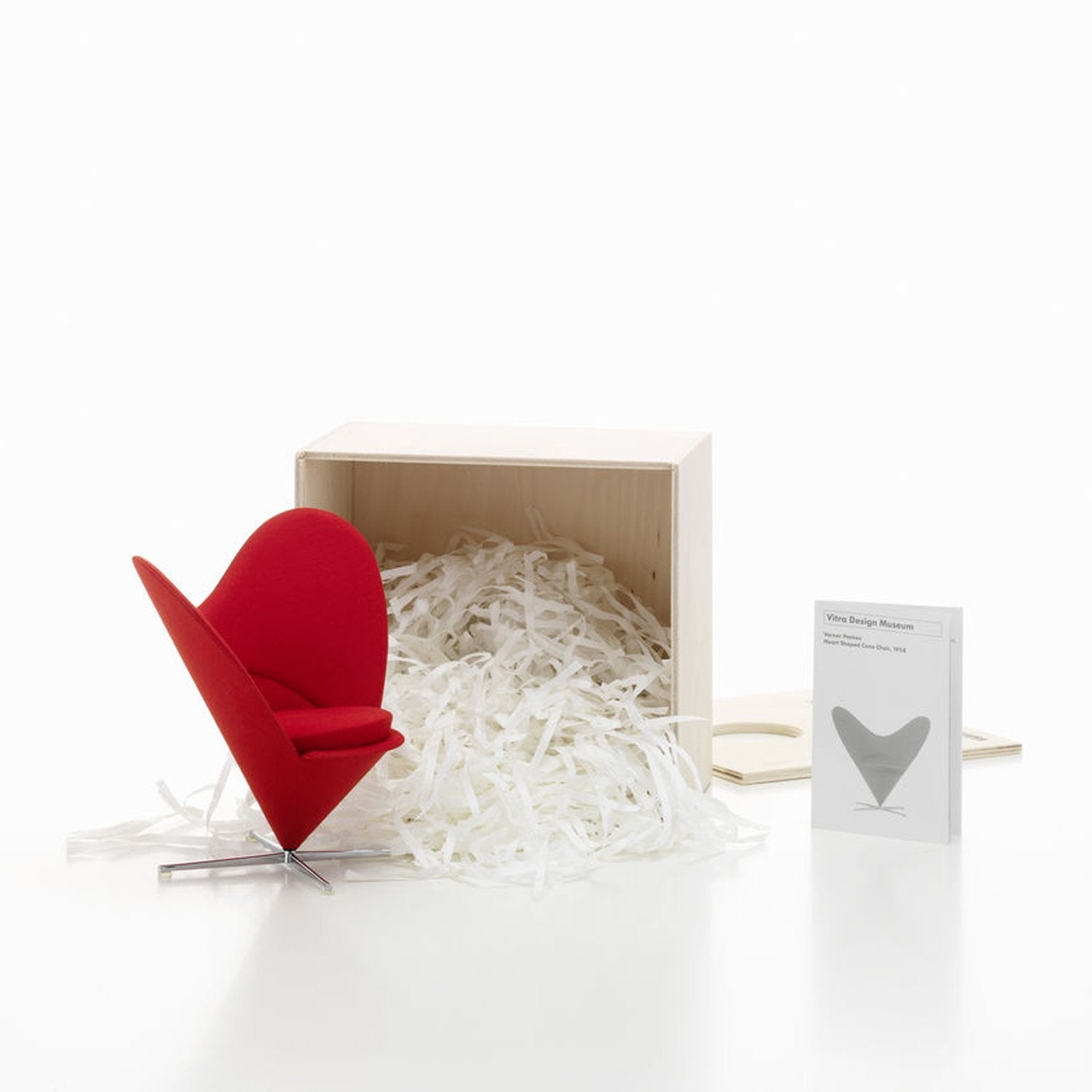 Miniature Heart-Shaped Cone Chair – Vitra Design Museum Shop