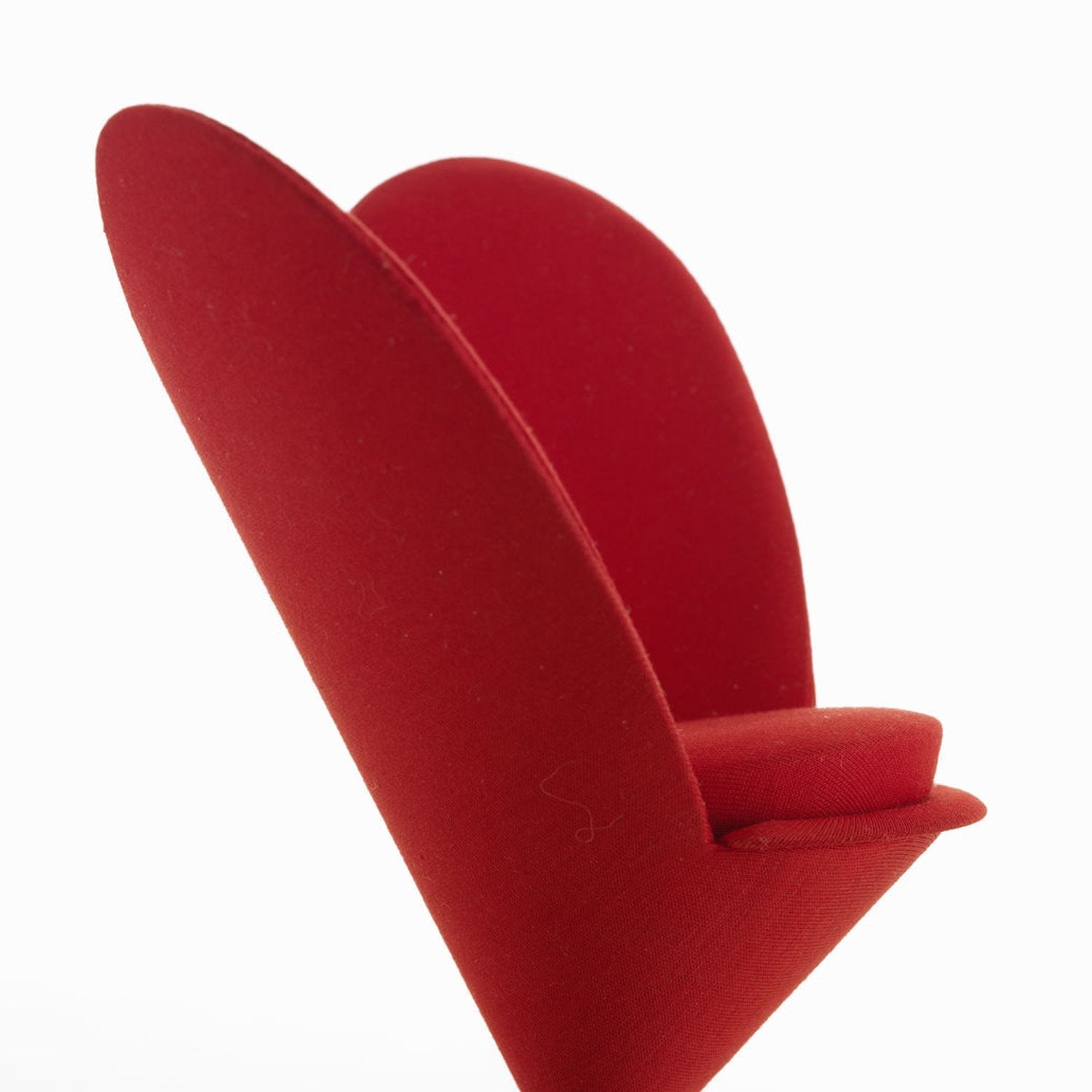 Miniatur Heart-Shaped Cone Chair - Vitra Design Museum Shop