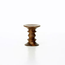 Lade das Bild in den Galerie-Viewer, Miniatur Stool (Modell A) - Vitra Design Museum Shop
