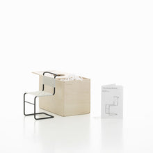Load image into Gallery viewer, Miniatur Stuhl W1 - Vitra Design Museum Shop

