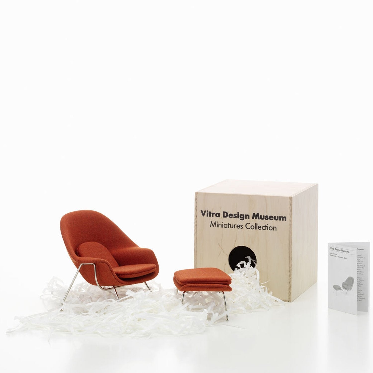 Miniature Womb Chair & Ottoman – Vitra Design Museum Shop