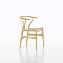 Lade das Bild in den Galerie-Viewer, Miniatur Y-Chair - Vitra Design Museum Shop
