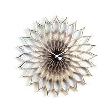 Lade das Bild in den Galerie-Viewer, Sunflower Clock - Vitra Design Museum Shop
